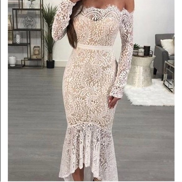 white lace trumpet dress